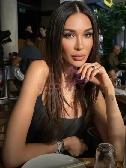 Lucienne Weatherby profile photo 1