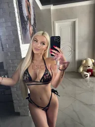 Amanda profile photo 8