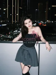 Carla profile photo 3