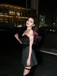 Carla profile photo 7
