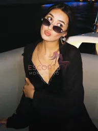 CASSANDRA WHITMORE profile photo 7