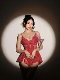 Chloe profile photo 8