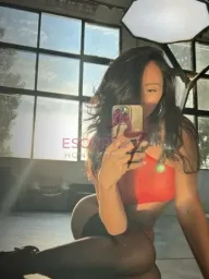 Cleo profile photo 7