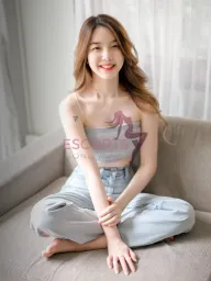 Emily Danielsen profile photo 6