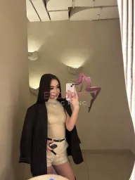 Merey profile photo 4