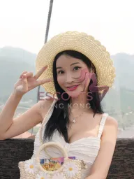 Monica profile photo 9