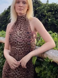 Rosamund Whitaker 🔥 profile photo 6
