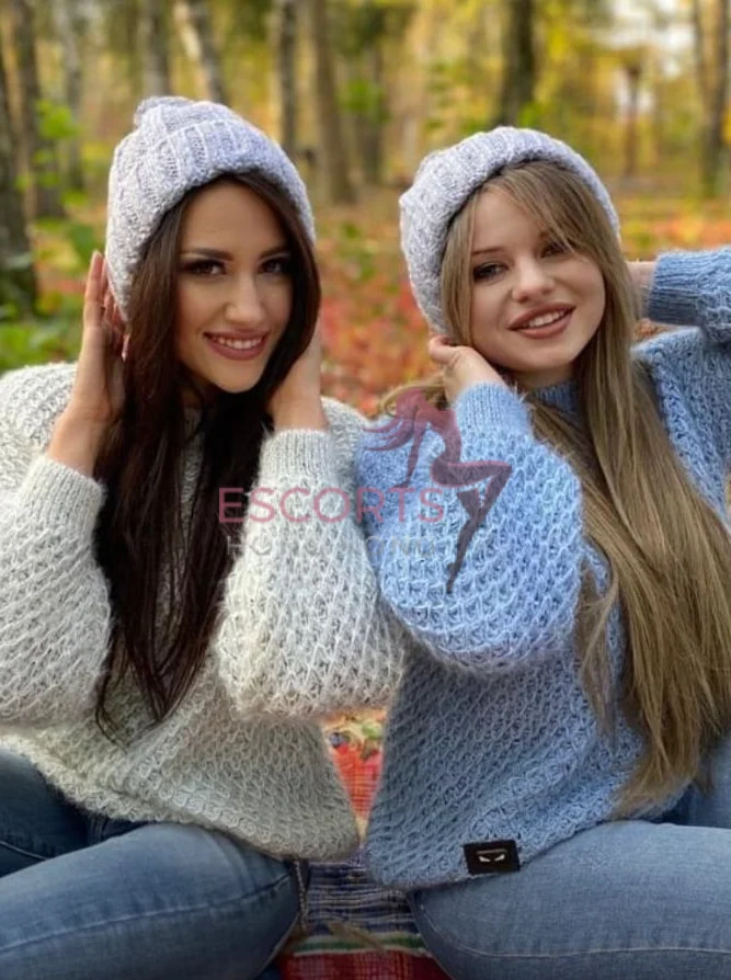 Alba and Margot photo 1
